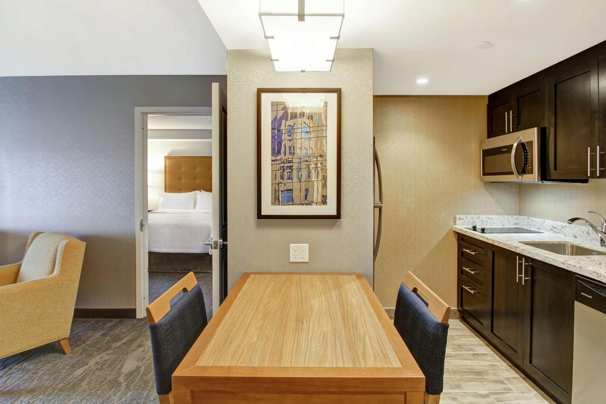 Homewood Suites By Hilton Ottawa Kanata Екстериор снимка