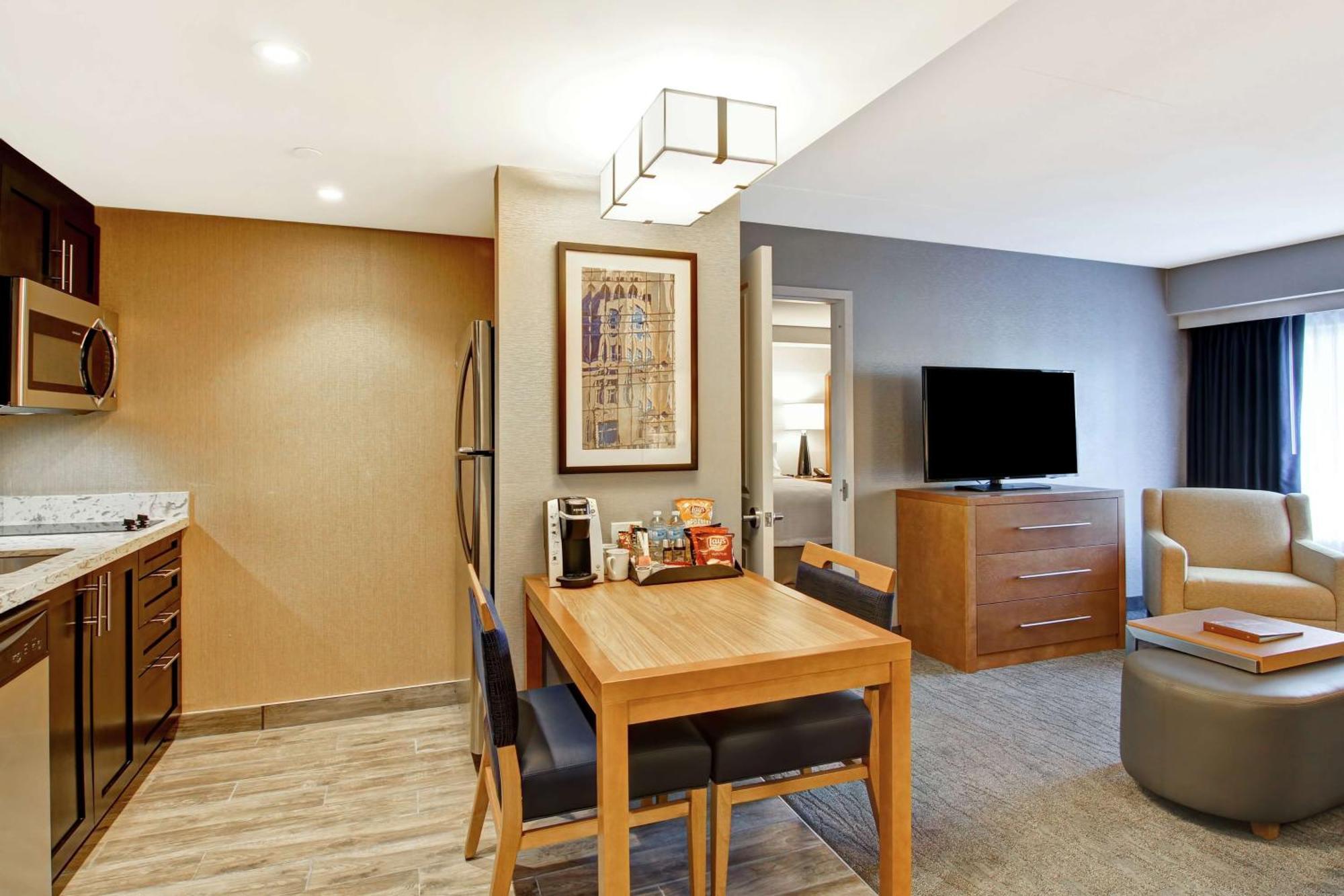 Homewood Suites By Hilton Ottawa Kanata Екстериор снимка